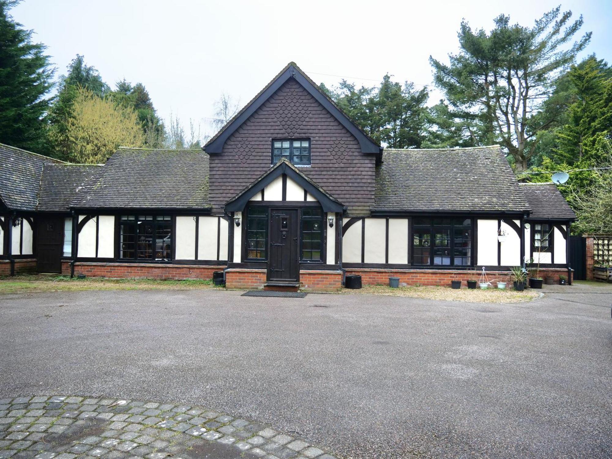 Beautiful Cottage In Brentwood Kelvedon Hatch ภายนอก รูปภาพ