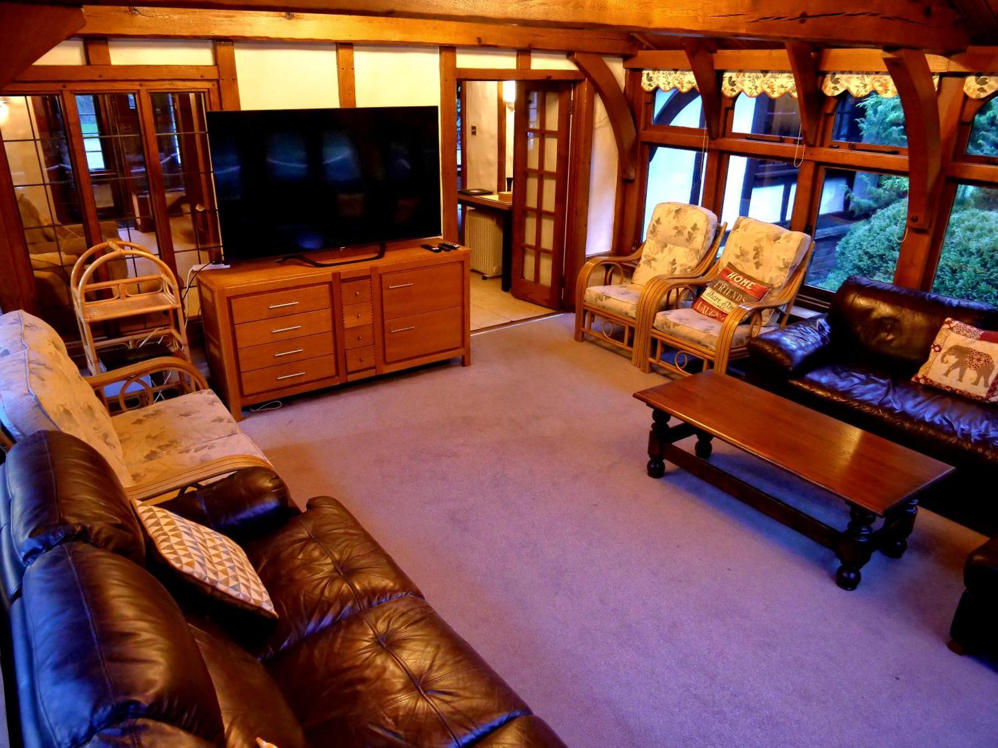 Beautiful Cottage In Brentwood Kelvedon Hatch ภายนอก รูปภาพ
