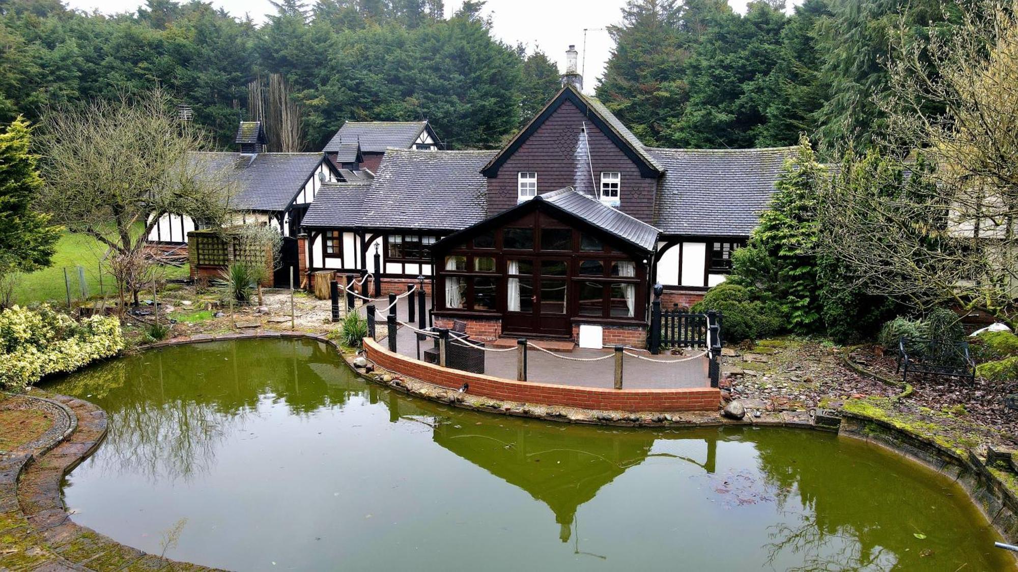 Beautiful Cottage In Brentwood Kelvedon Hatch ภายนอก รูปภาพ